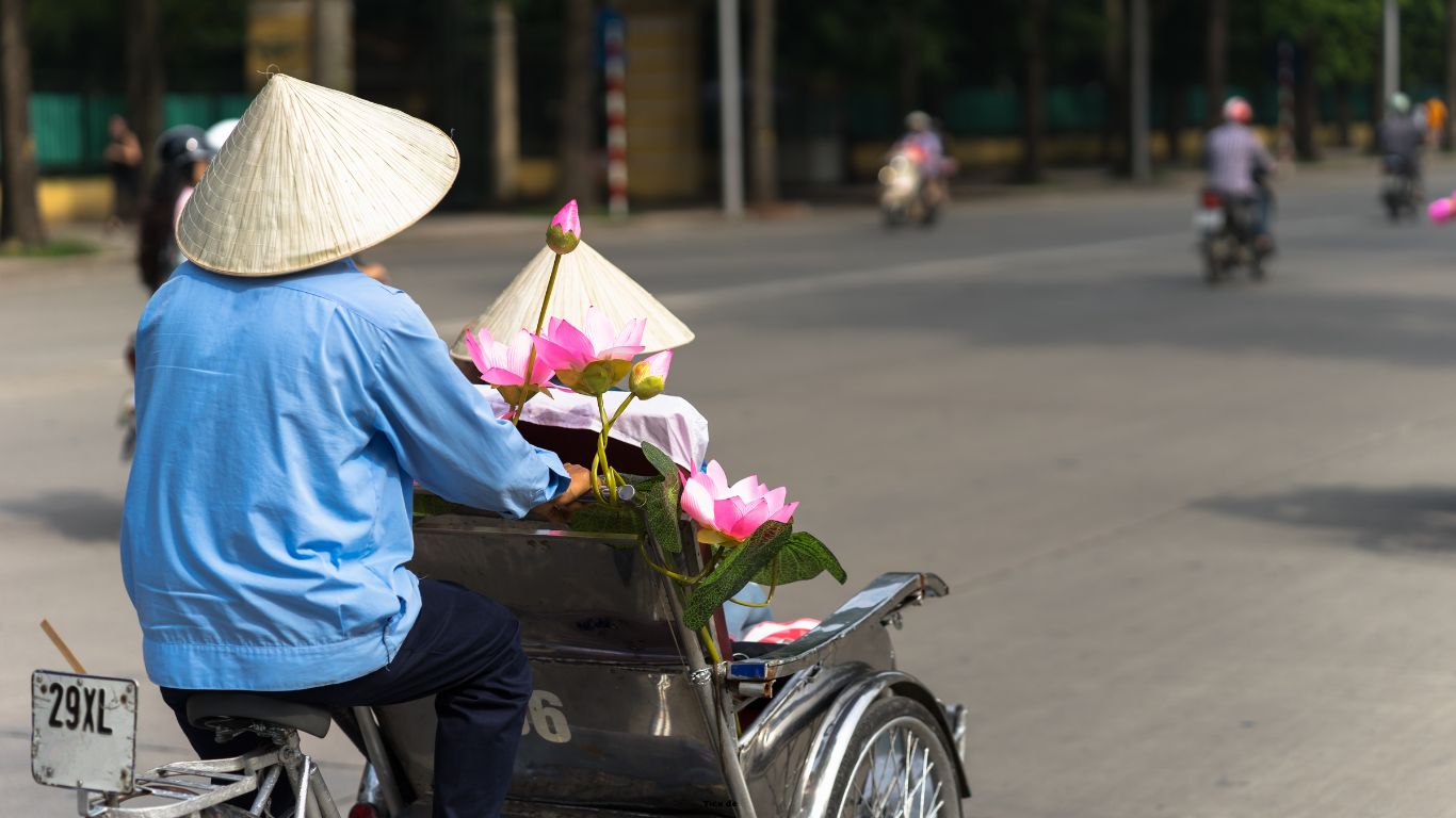 BEST DESTINATION TO VISIT WITHIN A DAY IN HANOI